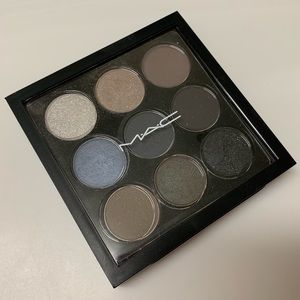 MAC eyeshadow palette